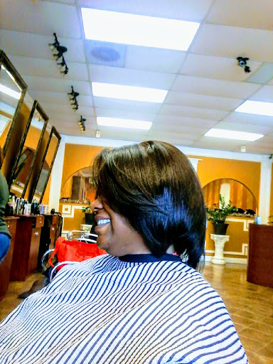 Beauty Salon «Jossie Place Dominican Hair Salon», reviews and photos, 933 N Hairston Rd, Stone Mountain, GA 30083, USA