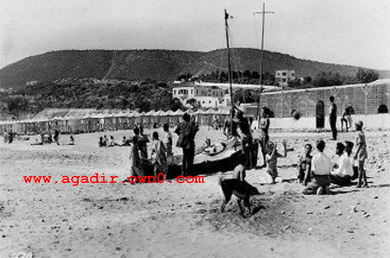 شاطئ اكادير قبل وبعد الزلزال سنة 1960 Gk