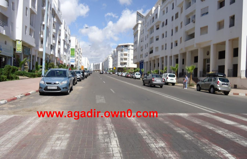 شارع الجيش الملكي وسط مدينة اكادير DSC02501