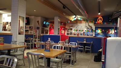 Photos of Fuddruckers