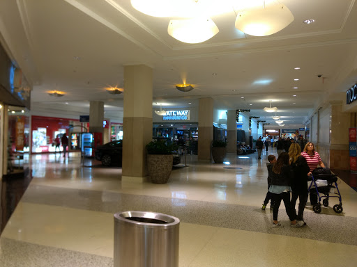 Kings Plaza Shopping Center