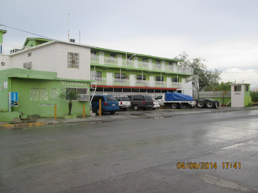 Hotel Sol, Agustín Melgar 4240, Ferrocarrilera (Obrera), 88040 Nuevo Laredo, Tamps., México, Alojamiento en interiores | TAMPS