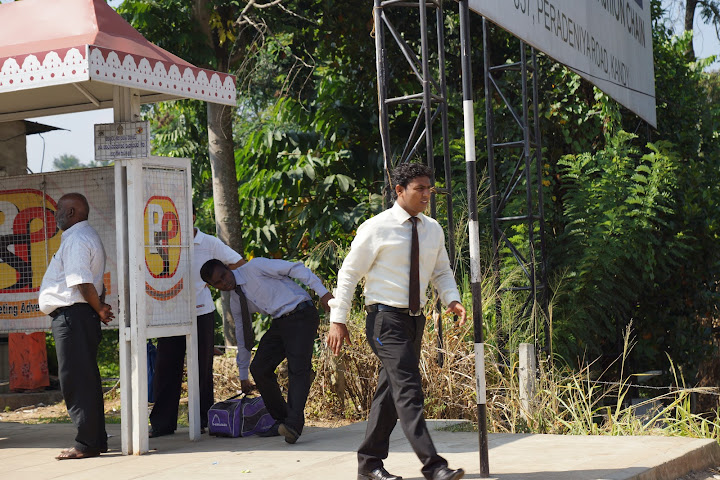 Шри-Ланка: на машине 1 100 км,  фото без комментариев, март-апрель 2013г.