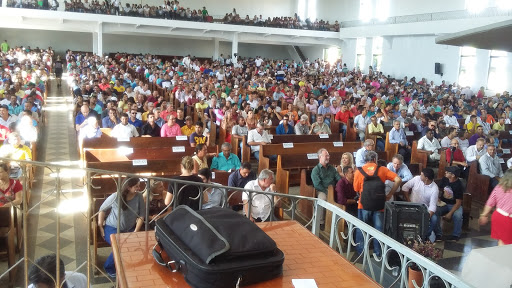 Igreja Evangélica Assembléia de Deus - Madureira, Av. Amazonas, 1332 - Centro, Minaçu - GO, 76450-000, Brasil, Local_de_Culto, estado Goiás