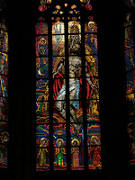 Glas-in-lood - St Vitiskatherdraal - schip - detail.JPG