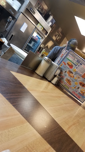Breakfast Restaurant «Waffle House», reviews and photos, 5685 Bells Ferry Rd, Acworth, GA 30102, USA
