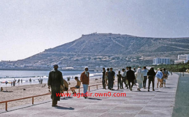شاطئ اكادير قبل وبعد الزلزال سنة 1960 Rg