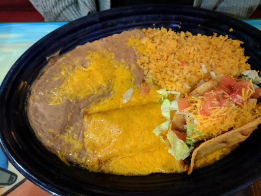 Mexican Restaurant «Plaza Bonita Mexican Family Restaurant», reviews and photos, 21141 N John Wayne Pkwy, Maricopa, AZ 85138, USA