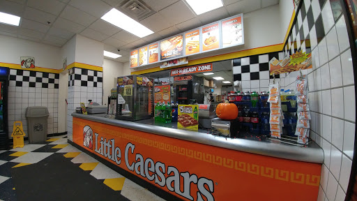 Pizza Restaurant «Little Caesars Pizza», reviews and photos, 2905 Mall Dr, Eau Claire, WI 54701, USA