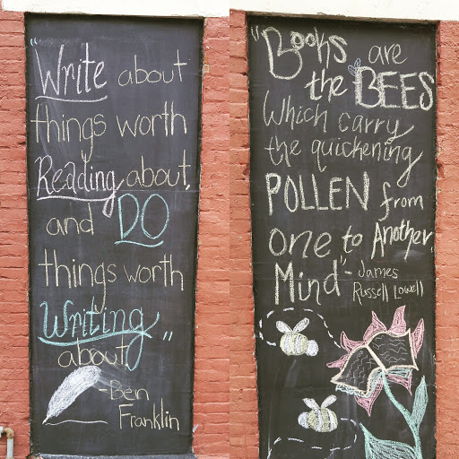 Roebling Point Books & Coffee
