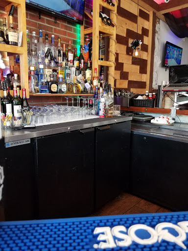 Bar & Grill «Bonao Bar & Grill», reviews and photos, 123 Jamaica Ave, Brooklyn, NY 11207, USA
