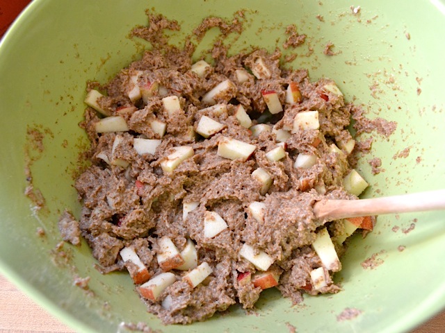 muffin batter with chopped apples 