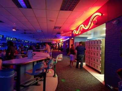 Photos of Brunswick Zone Roswell Lanes