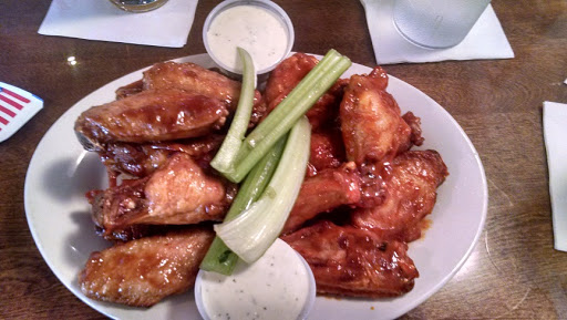 Chicken Wings Restaurant «Wild Wing Cafe», reviews and photos, 820 W Main St, Charlottesville, VA 22903, USA
