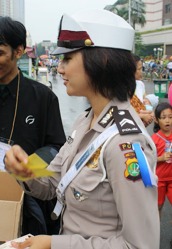 Polwan cantik briptu eka frestya Polwan cantik briptu eka frestya