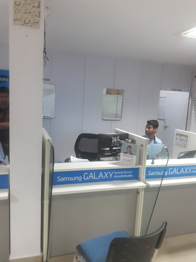 Samsung Service Center, Shop no 21 Jankivallabh Complex, Behind Hdfc Bank, Balrampur, Uttar Pradesh 271201, India, Electronics_Repair_Shop, state CT
