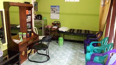 Photos of Salon & Cuci helm Faiz