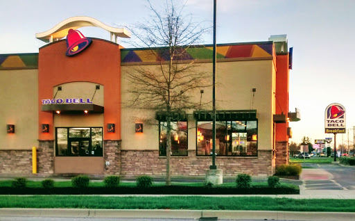 Mexican Restaurant «Taco Bell», reviews and photos, 10701 Dixie Hwy, Louisville, KY 40272, USA