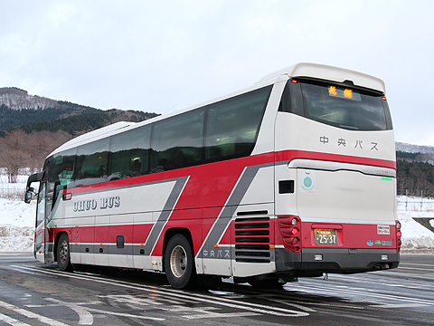 北海道中央バス｢高速はこだて号」　2537　リア