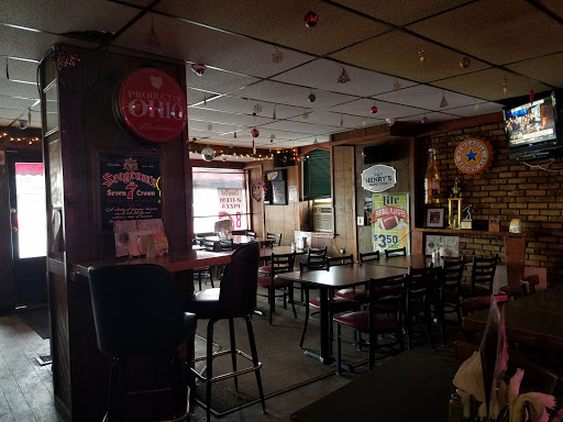 Bar & Grill «Doug Out Pub & Grill», reviews and photos, 4635 W Streetsboro Rd, Richfield, OH 44286, USA