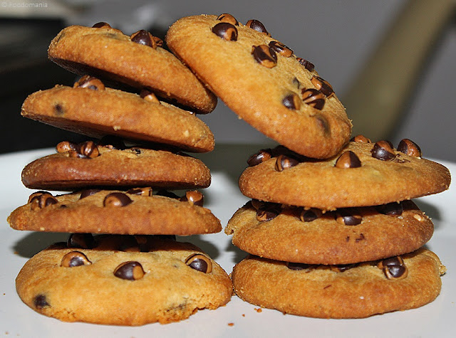 Perfect Eggless Chocolate Chip Cookies Recipe