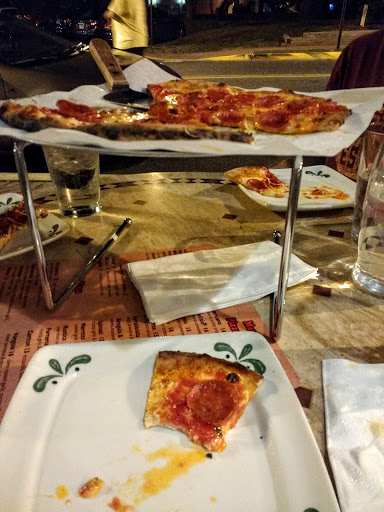 Pizza Restaurant «Pizzeria Manninos», reviews and photos, 170 S Broadway, Pitman, NJ 08071, USA