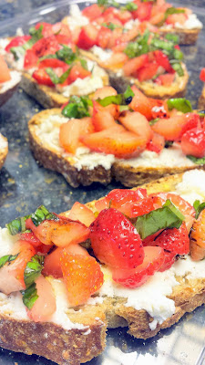 Strawberry Bruschetta, vegetarian and easy to put together with fresh strawberries, basil, olive oil and balsalmic vinegar, and fresh goat cheese on good bread