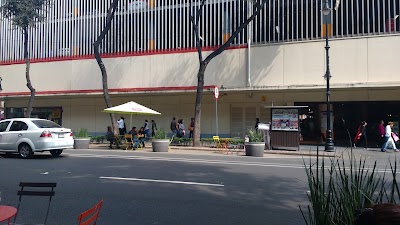 Photos of Suburbia - Z&oacute;calo