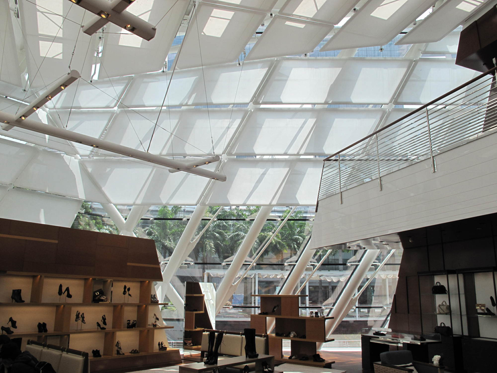 Singapore: LOUIS VUITTON – Design & Culture by Ed