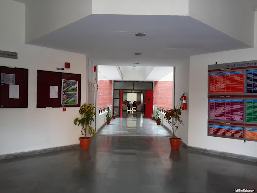 University School of Law and Legal Studies, GGS Indraprastha University , C-Block, Main Road, Sector 16 C, Dwarka, Delhi, 110078, India, Law_College, state DL