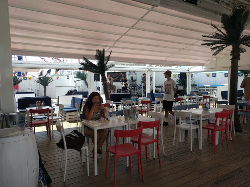 Seafood Restaurant «Place to Beach», reviews and photos, 1301 Riegelmann Boardwalk, Brooklyn, NY 11224, USA
