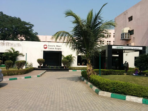 Fortis Escorts Heart Centre, Near Marhimata Mandir, Makhahaba, K. K. Road & Makahaba Road, Near Pandit Jawahar Lal Nehru Memorial Medical College, Raipur, Chhattisgarh 492001, India, Medical_Centre, state RJ
