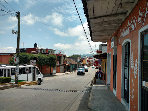 Autobuses Estrella Blanca, Carlos I. Betancourt 27, Centro, 73160 Huauchinango, Pue., México, Empresa de autobuses | PUE