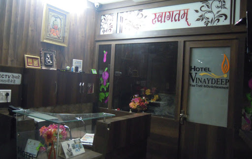Hotel Vinaydeep, Dalauda, Near Sitamau Fatak, Dalauda, Dist. Mandsaur (MP), Station Rd, Dalauda, Madhya Pradesh 458667, India, Indoor_accommodation, state MP
