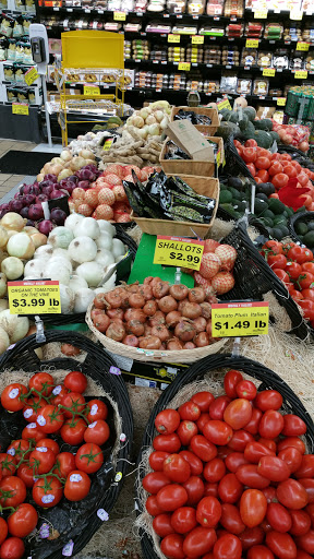 Grocery Store «Manor Market», reviews and photos, 4779 Boston Post Rd, Pelham, NY 10803, USA