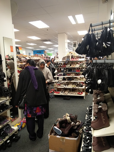 clarks clearance shop woolwich