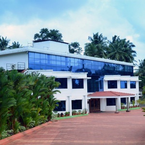 Krishna Business Hotel and Bar, Vilagan Hill Rd, Amalanagar, Thrissur, Kerala 680555, India, Bar, state KL