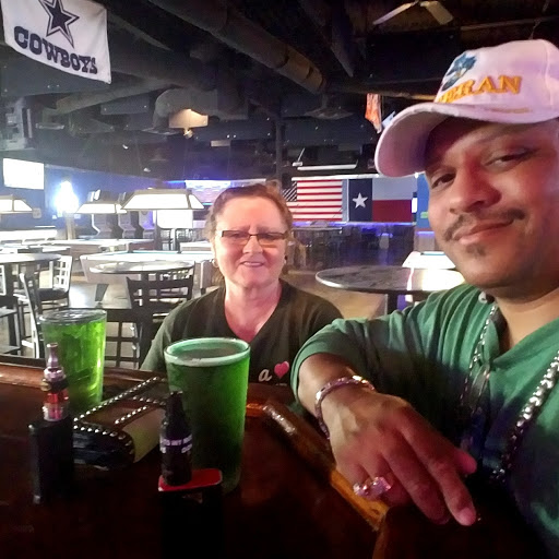 Bar «Rack & Tap Sports Bar & Grill», reviews and photos, 101 E Southwest Pkwy #120, Lewisville, TX 75067, USA
