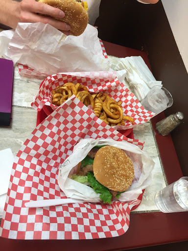 Hamburger Restaurant «Cloud 9 Burgers», reviews and photos, 5630 119th Ave SE, Bellevue, WA 98006, USA