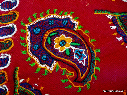 Iranian Pateh Embroidery | embroidery for ducks