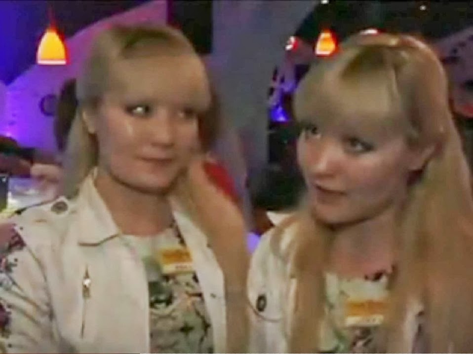 В московском заведении нанимают на работу только близнецов