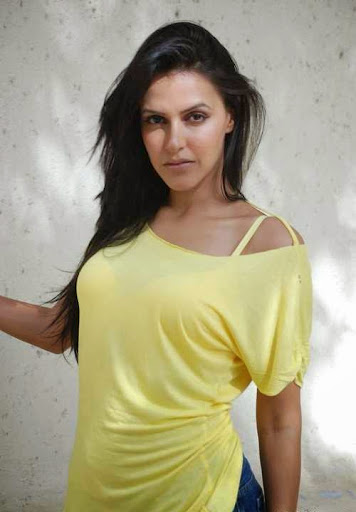 Neha Dhupia Photos