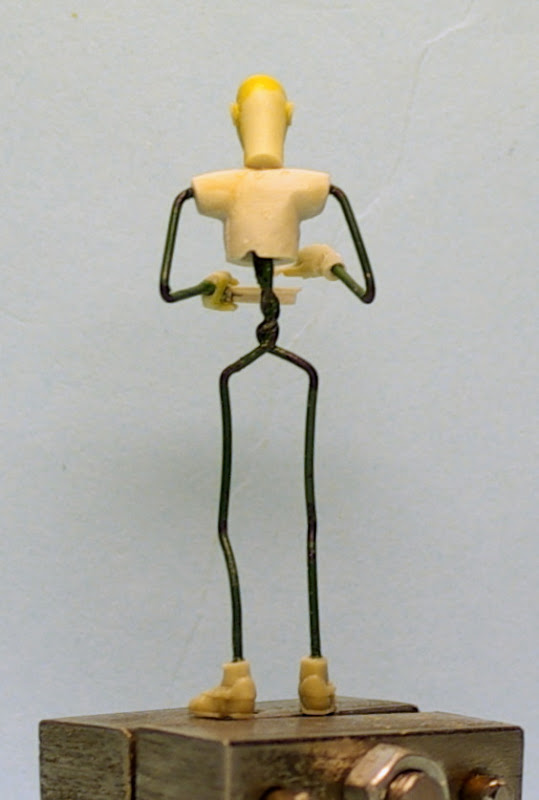sculpture figurine - Sculpture d'une figurine (technique 2), par gdt _IGP5574
