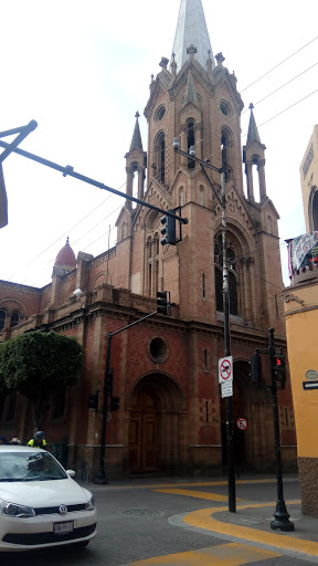 Iglesia, Calle 20 de Enero 125, Centro, 37000 León, Gto., México, Iglesia | GTO