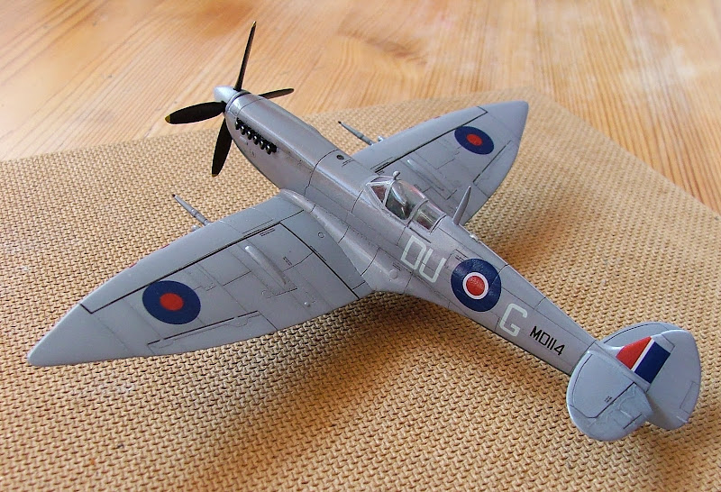 Spitfire Mk VII aux Orcades  1/72 DSCF6990