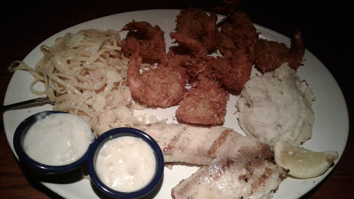 Seafood Restaurant «Red Lobster», reviews and photos, 928 W Huntington Dr, Monrovia, CA 91016, USA