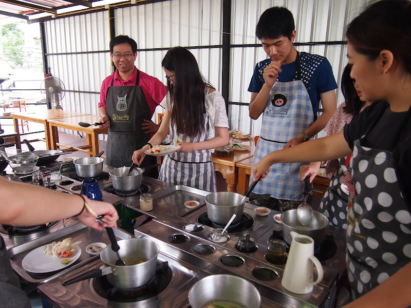 Chiang Mai - Curso de cocina / Visita de la ciudad / Night Bazaar - Por Tierras de Siam (7)