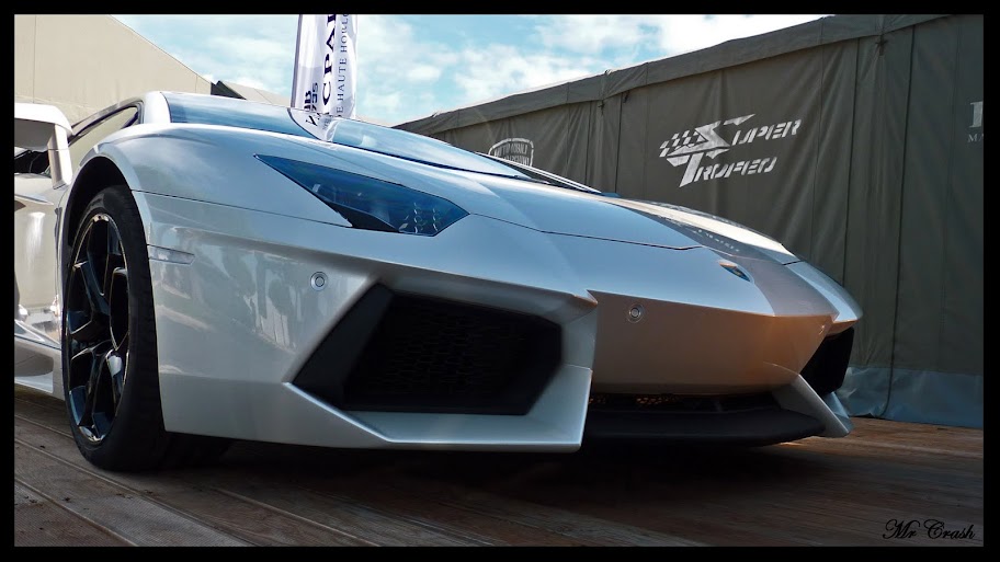 Lamborghini AVENTADOR LP 700 - 4  Diver%25252016