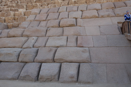 Smaller pyramid (Menkaure)