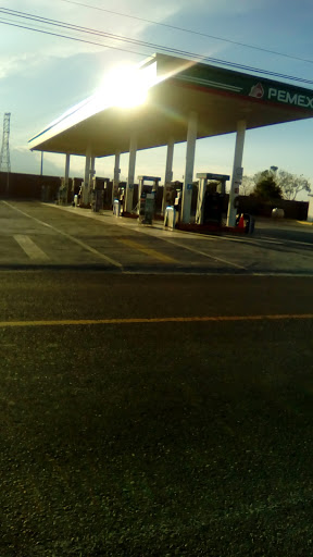 Centro Gasolinero 8T, SA de CV, Carretera Estatal Chote - Espinal s/n, Loc. El Chote, 93534 Papantla, Ver., México, Gasolinera | VER